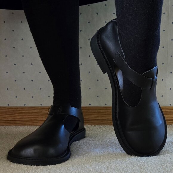 Women's Black Leather T-strap Mary Jane US 7.5 - Picture 1 of 6